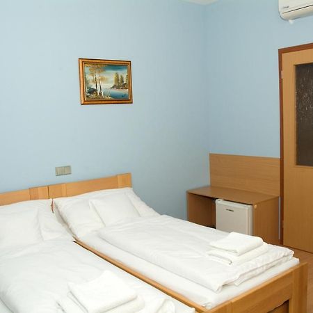 Penzion U Splavu Břeclav 外观 照片